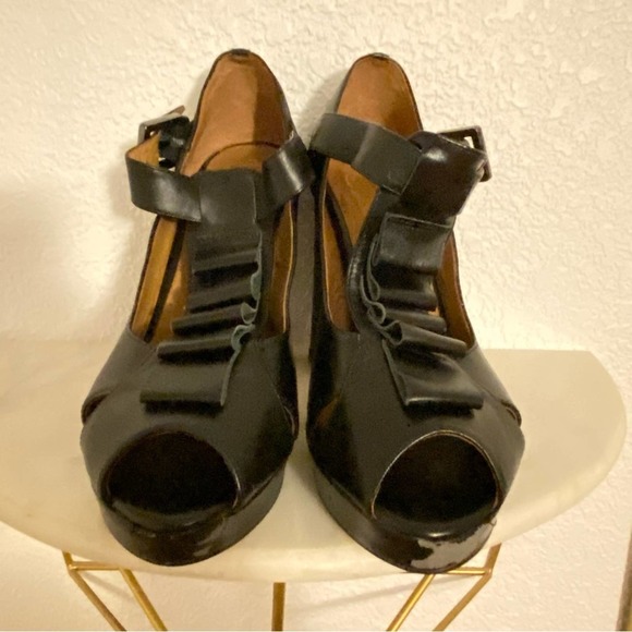 Jeffrey Campbell Shoes - Jeffrey Campbell Black Ruffy Platform Heels Black Womens Size 9